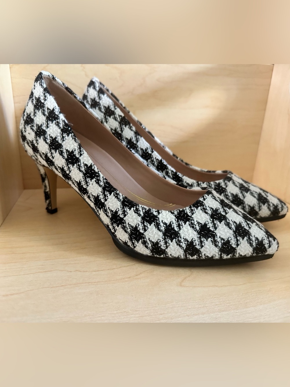 NEW never worn Cole Haan Houndstooth Pointed-Toe Pumps - Black & White